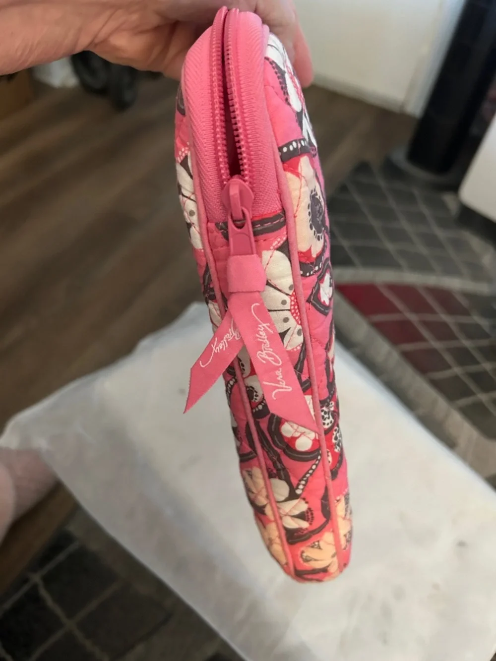 Vera Bradley Pink Floral Quilted Zip laptop holder